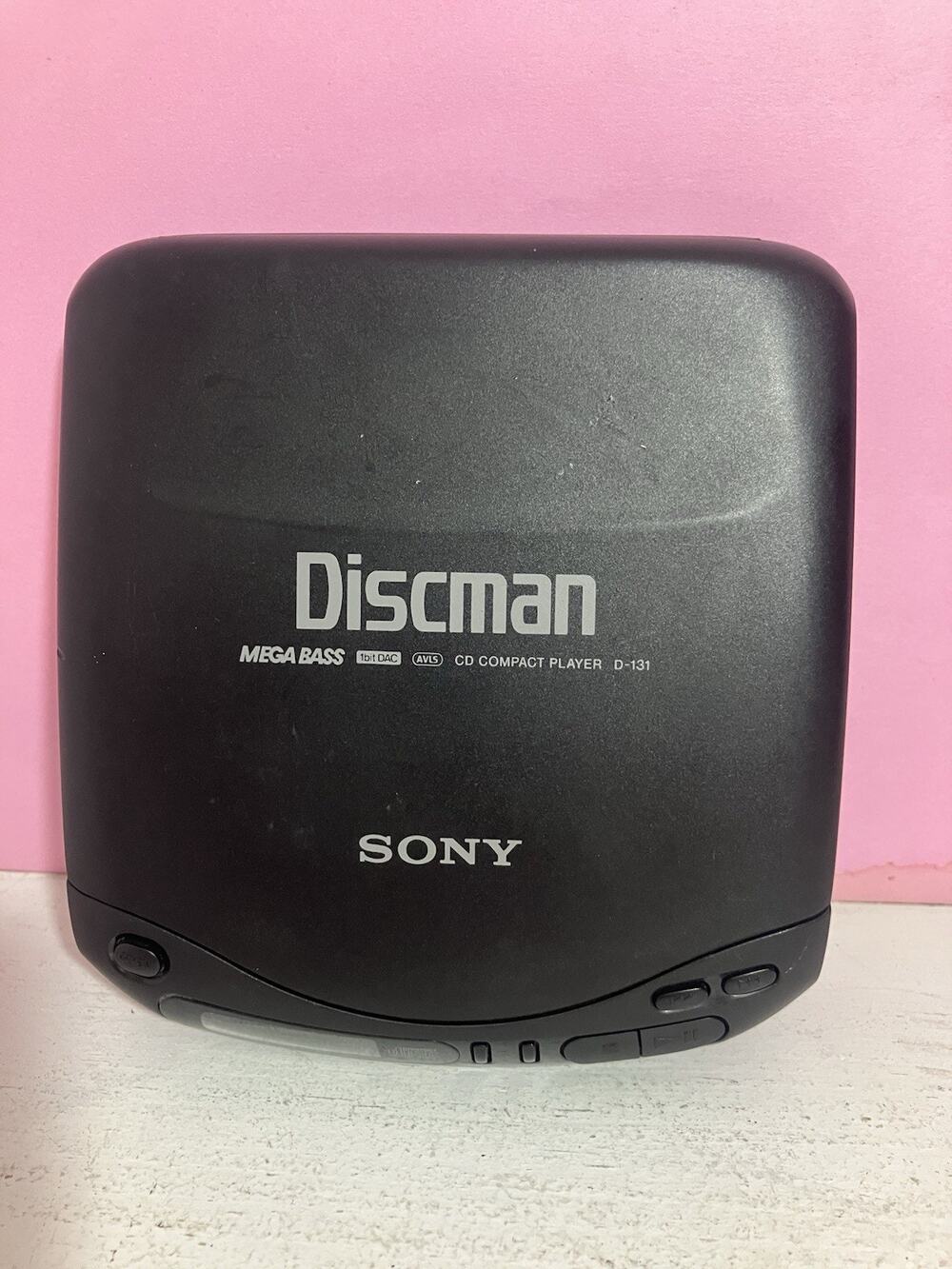 Sony Discman D-131 Portable CD Player Black 1994 Tested Works Mega Bass AVLS